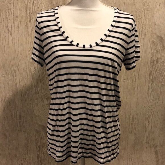 Splendid Black & White Striped Short-sleeve Shirt - Picture 1 of 7